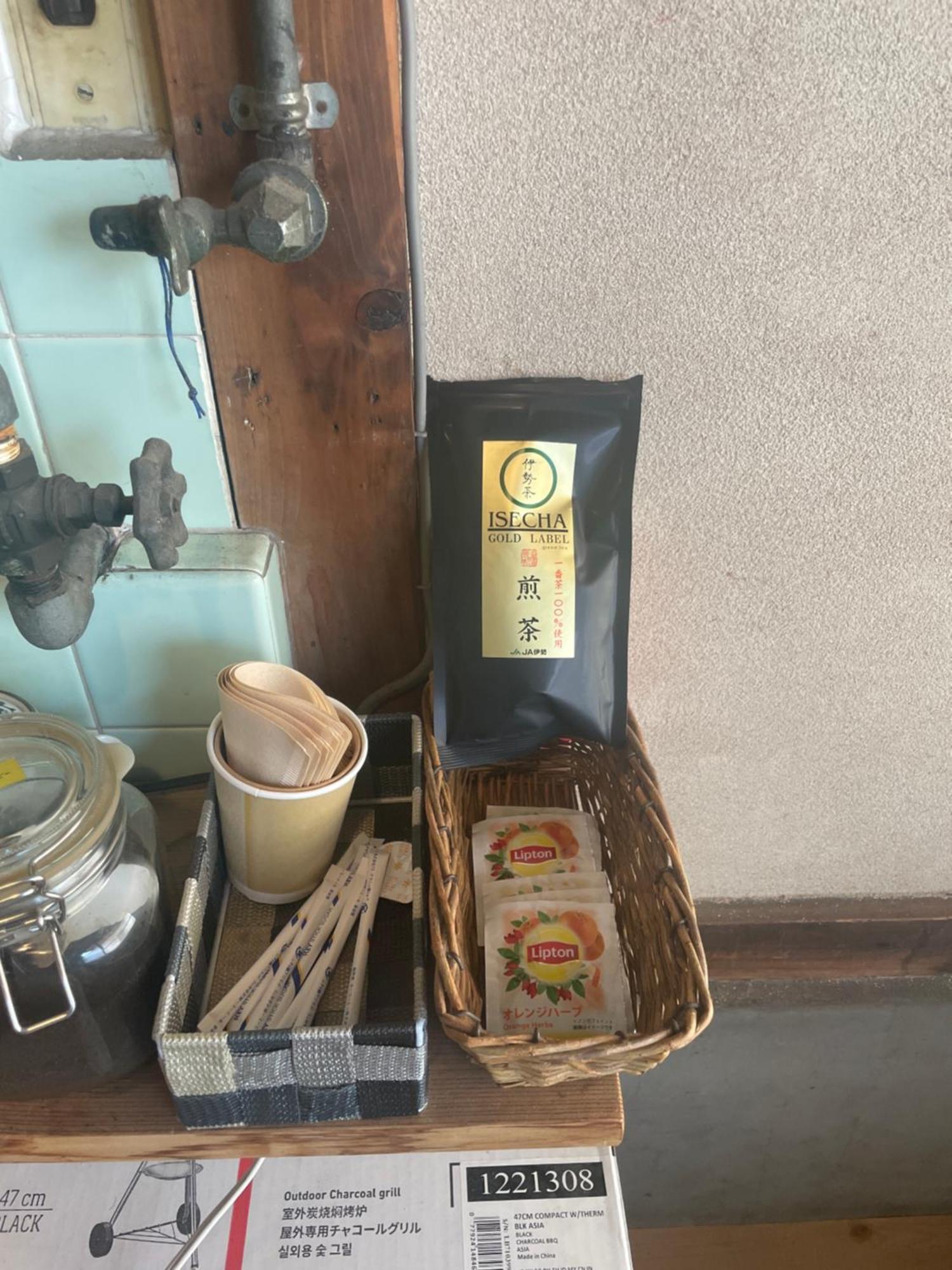 Bakushuku Den Guest House Brew Мацуяма Екстериор снимка