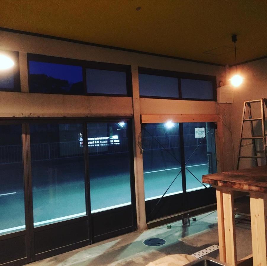 Bakushuku Den Guest House Brew Мацуяма Екстериор снимка