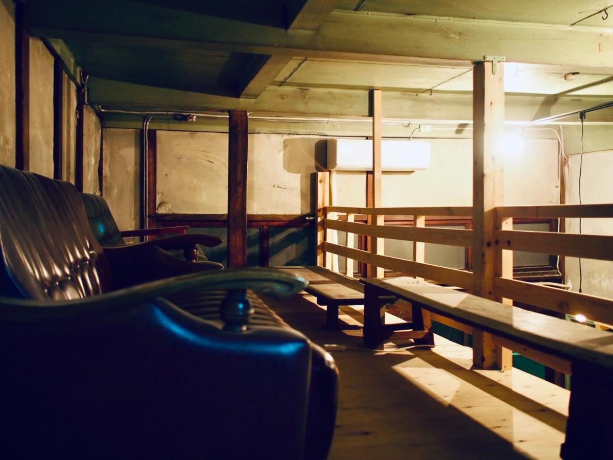 Bakushuku Den Guest House Brew Мацуяма Екстериор снимка
